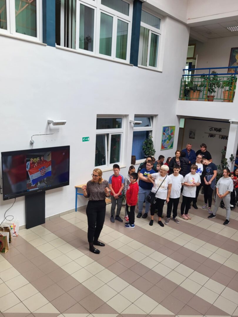 557249049_784219944472085_1026407946848956835_n