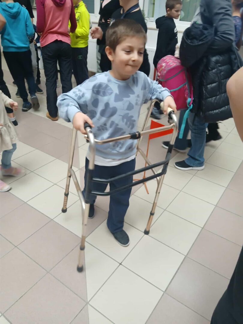 8285d708-9efe-4c81-b3cc-df3eb555aef6