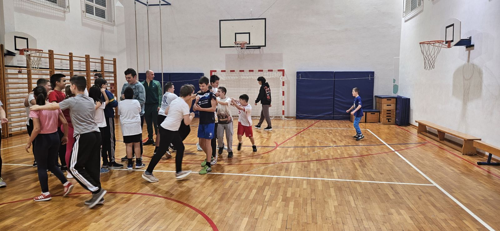 Kamen, škare, papir